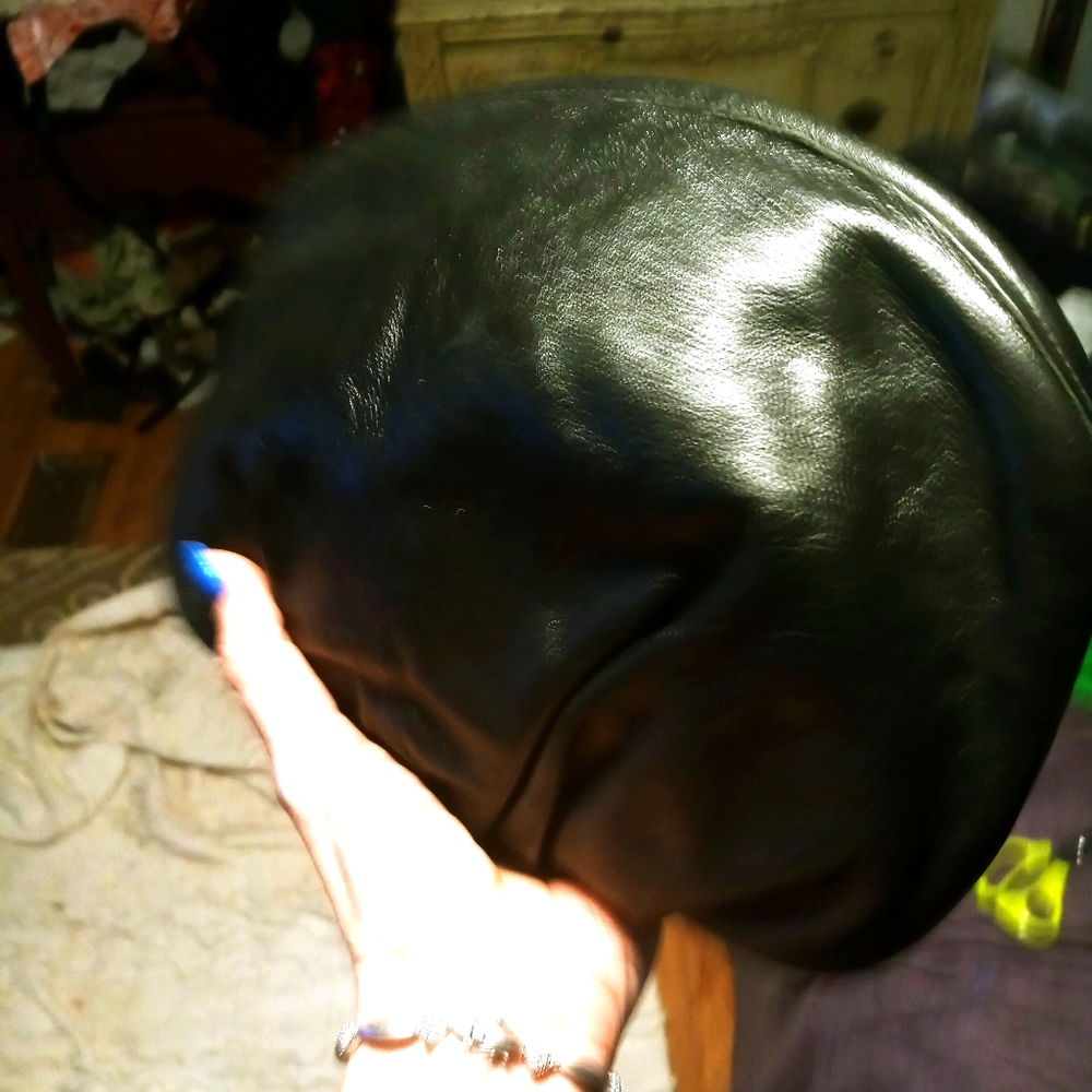 Vintage leather black clutch